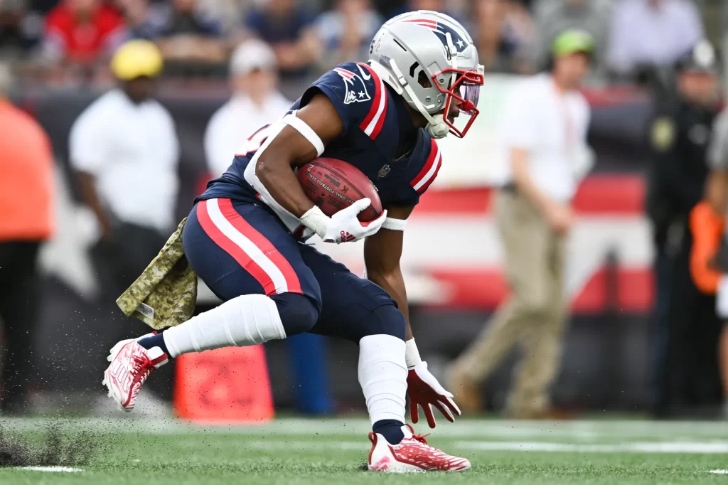 Patriots training camp report: Kendrick Bourne picks things up a